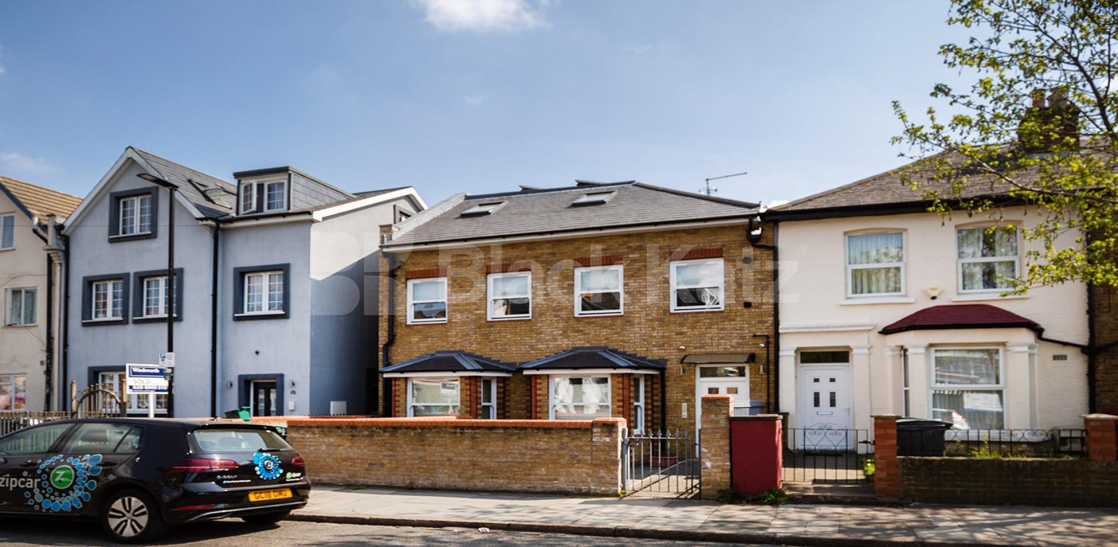 			STUNNING 1 BEDROOM APARTMENT, 1 Bedroom, 1 bath, 1 reception Flat			 Avenue Road, Seven Sisters-Harringay